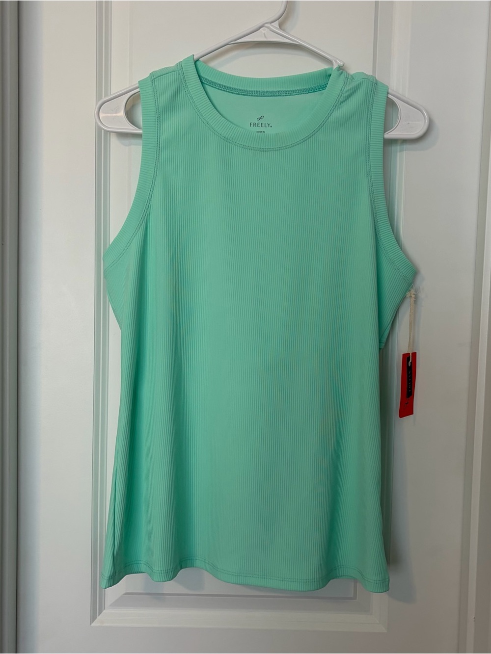 Freely- Mint Green Ribbed Tank Top
Size XL